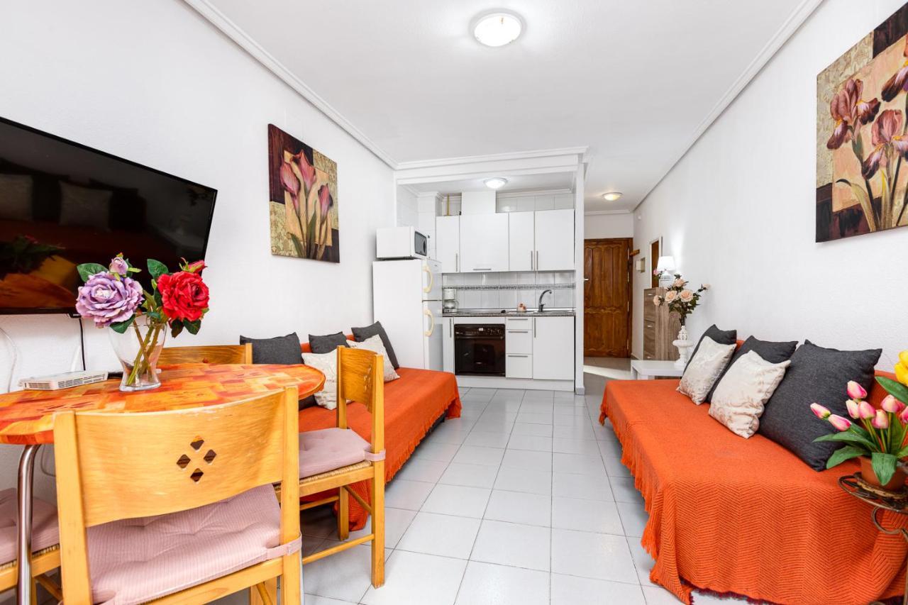 Apartment Studio Relax Almudena Torrevieja Eksteriør bilde
