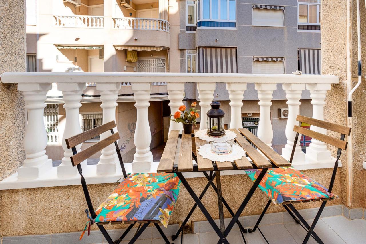 Apartment Studio Relax Almudena Torrevieja Eksteriør bilde